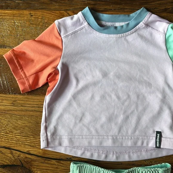 Patagonia Colorful Kids' swim T-Shirt and Shorts Set 3-6 months - Picture 2 of 10